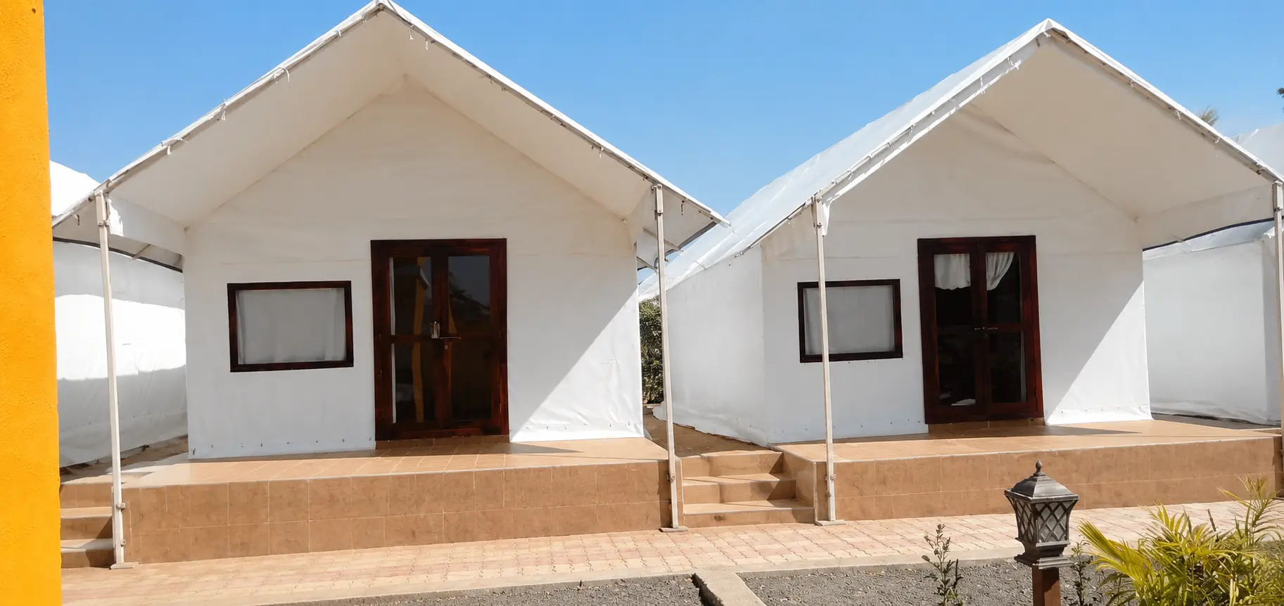Resort tent